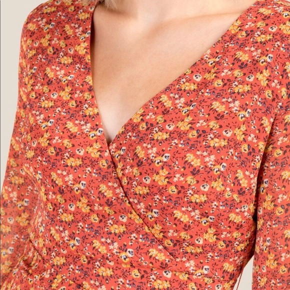 Francesca’s cinnamon ruffle dress - Picture 4 of 4